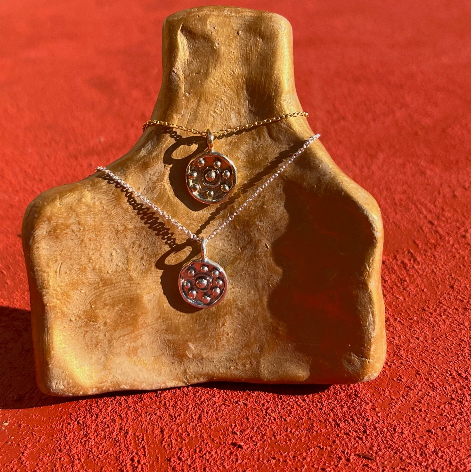 Mini Sundial Pendant 9 Carat gold