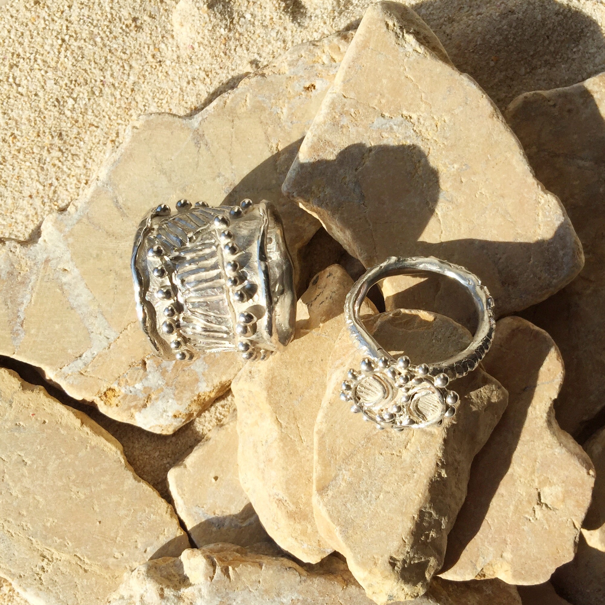 sundial ring